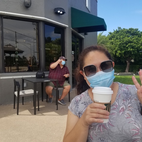 Meet your Posher, Rachel - Picture 3 of 9